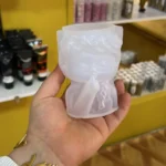 عروسه متغميه