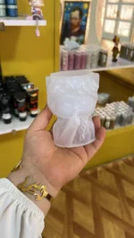 عروسه متغميه