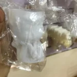 عروسه ايدها علي خدها
